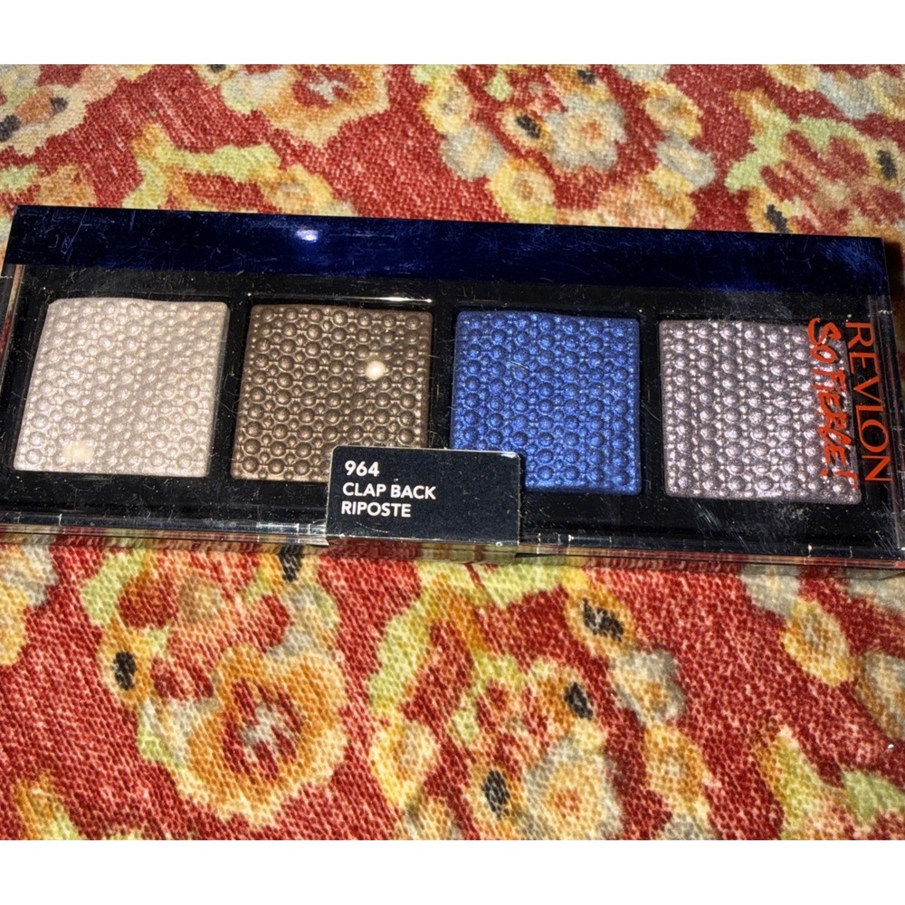REVLON So Fierce Prismatic Eye Shadow Palette #964 Clap Back